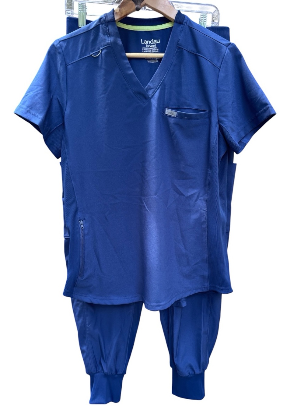 NWOT Landau Forward Navy Scrubs Set Size M